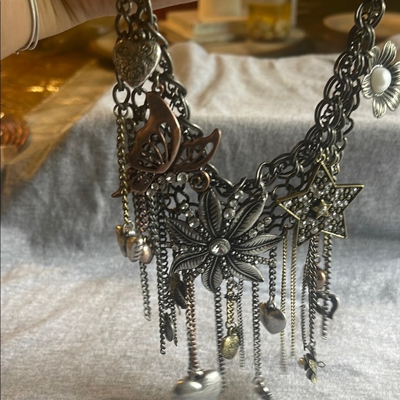 Vintage Elegant Charm Necklace - Picture 7 of 8